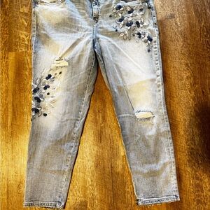 Floral Embroidered Women's Jeans